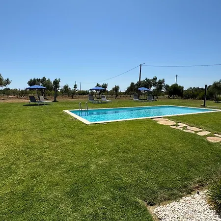 לינה וארוחת בוקר Vila Fuzeta Bed&Breakfast פוסטה