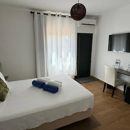 לינה וארוחת בוקר Vila Fuzeta Bed&Breakfast