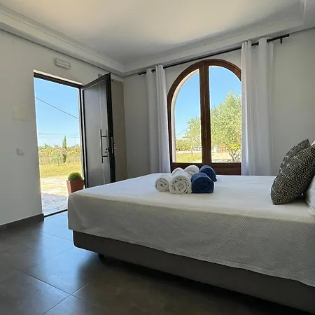 Vila Fuzeta Bed&Breakfast לינה וארוחת בוקר 4*